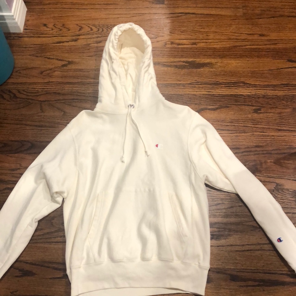 Champion hoodie ‼️SOLD‼️